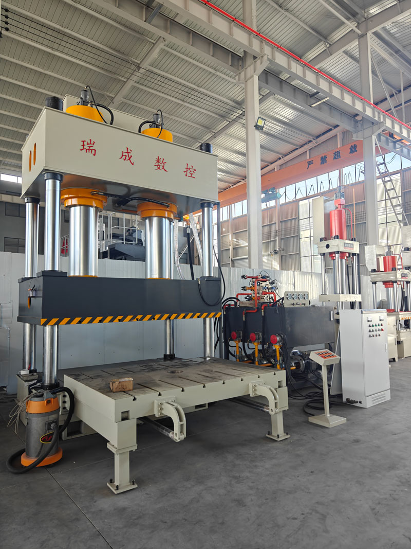 液壓機有危害嗎？液壓機應(yīng)該注意哪些安全問題