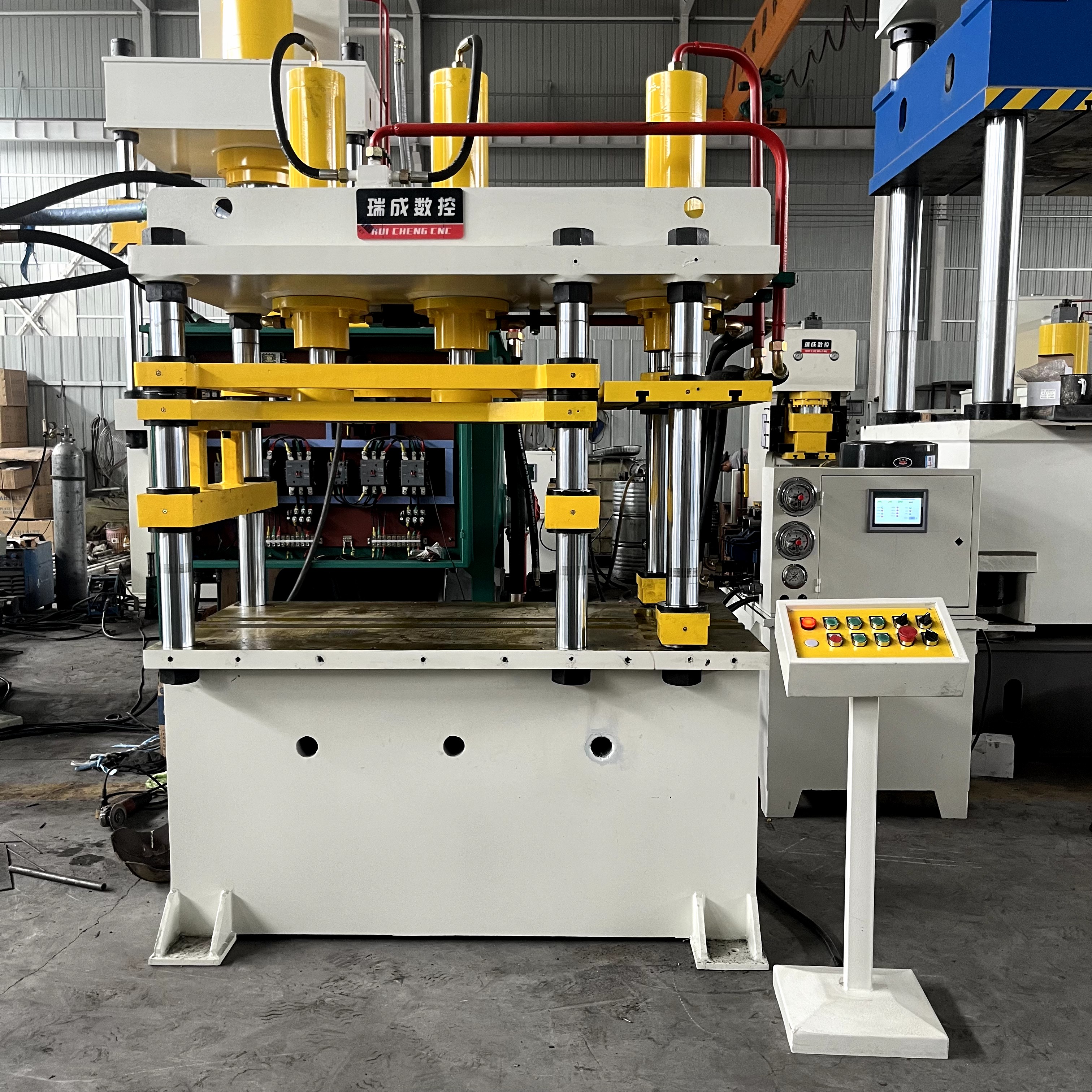 80T多功能六柱三缸定制液壓機(jī)