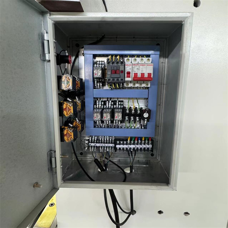 20噸單臂液壓機(jī) 20T熱鍛快速油壓機(jī) 壓力機(jī)定制廠家 20噸單臂液壓機(jī) 20T熱鍛快速油壓機(jī) 壓力機(jī)定制廠家