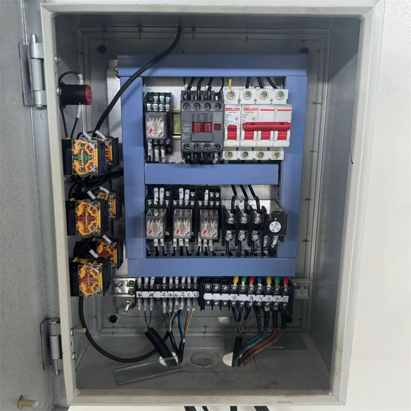 40T單臂液壓機(jī) 40T單臂液壓機(jī)