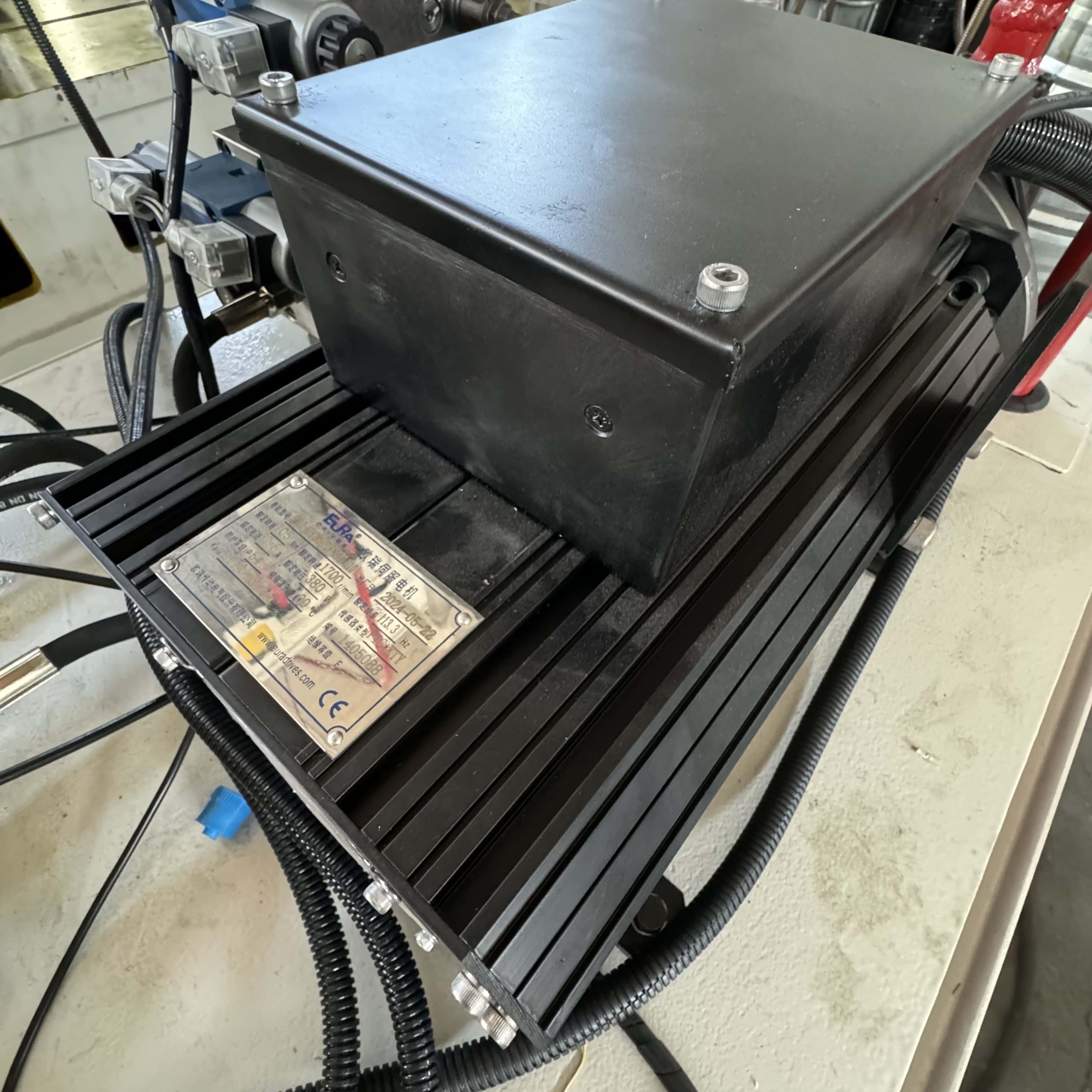 100T伺服四柱液壓機(jī) 100T伺服拉伸機(jī)